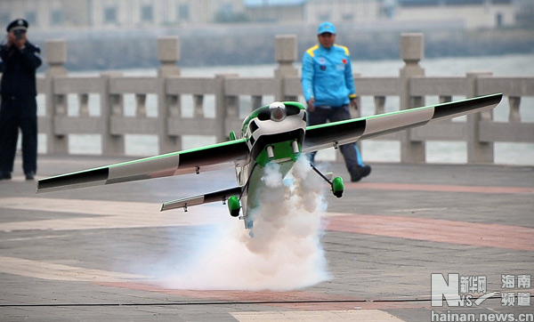 12��17�����h(hu��n)�����w������ِ�_Ļʽ�ϵĺ���ģ�ͱ�����