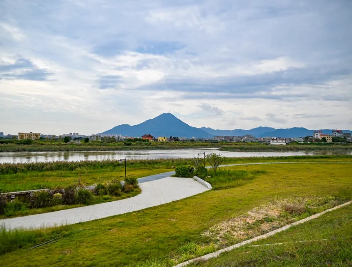 推動生態(tài)文明建設和綠色低碳發(fā)展